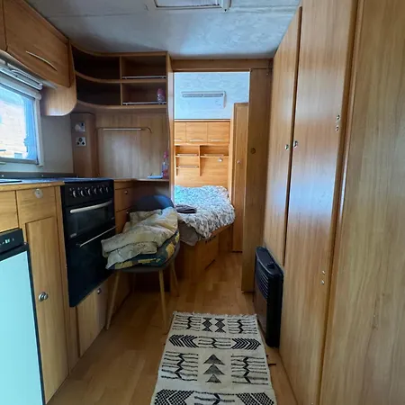 Camping Luxury Beachfront Bungaloo In Kavatsi *